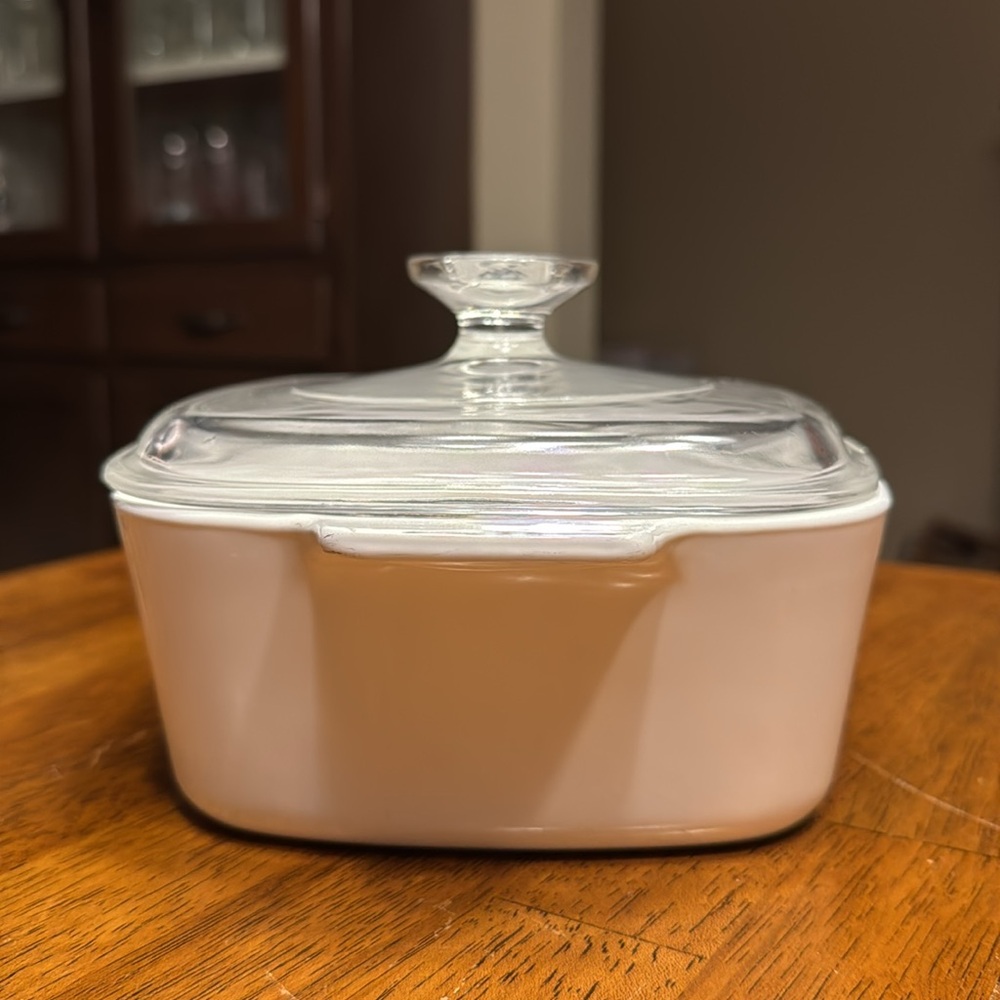 Vtg. 1980s Corning ware Cornflower Blue 1 1/2 quart casserole w/lid - Picture 2 of 8